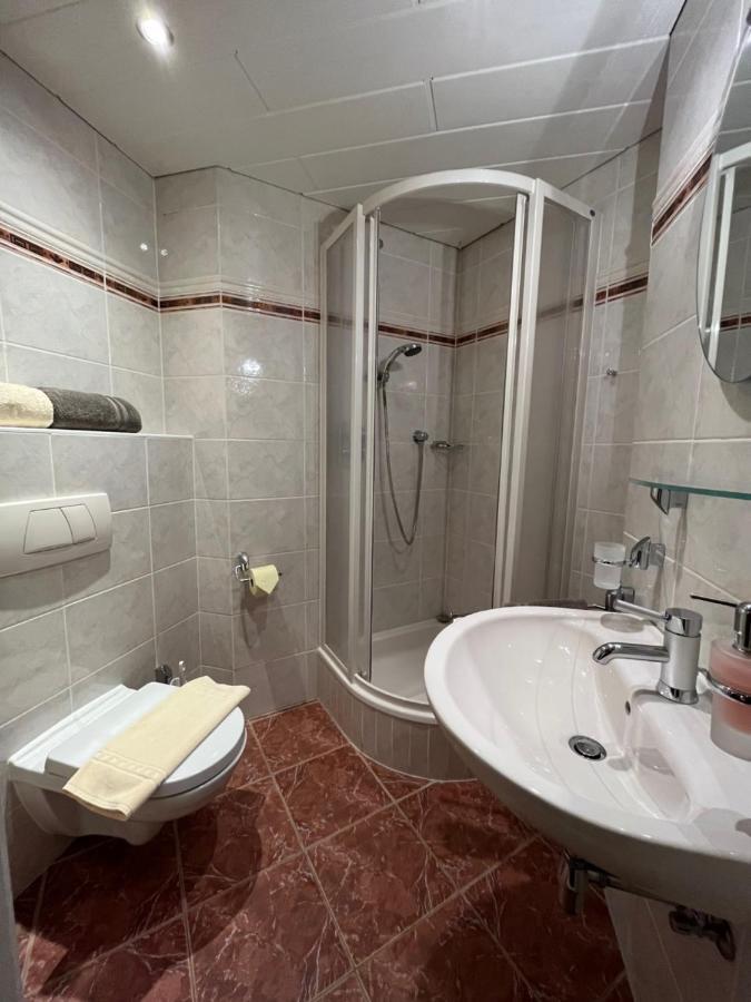 Aparthaus Camping Stubai Нойштифт-им-Штубайталь Экстерьер фото